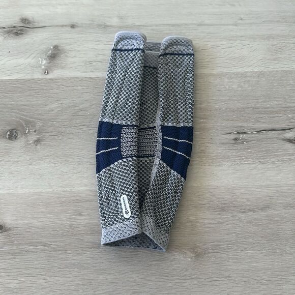 Bauerfeind GenuTrain - Knee Brace Titanium 5C NWOT - Picture 7 of 8